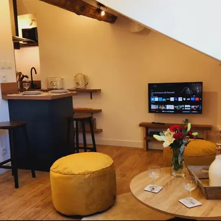 Grimaldi - Sous Les Toits De Apartment *